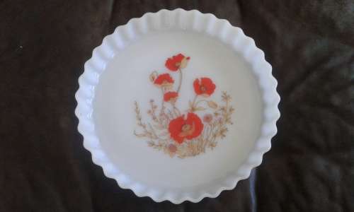 Vintage Mid Century Modern White Milk Glass Red Poppies Cake Form Mold