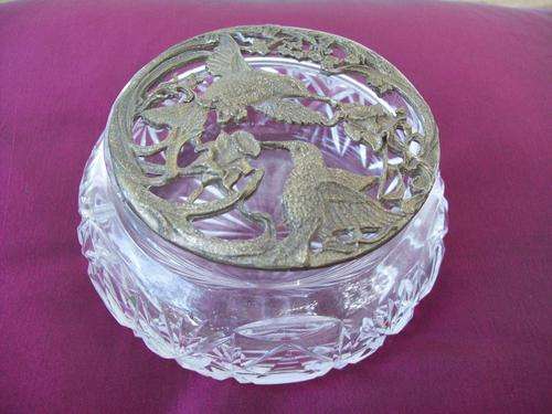 HAND CUT CRYSTAL TRINKET WITH BEAUTIFUL BIRD LID WITH ART NOUVEAU MOTIF