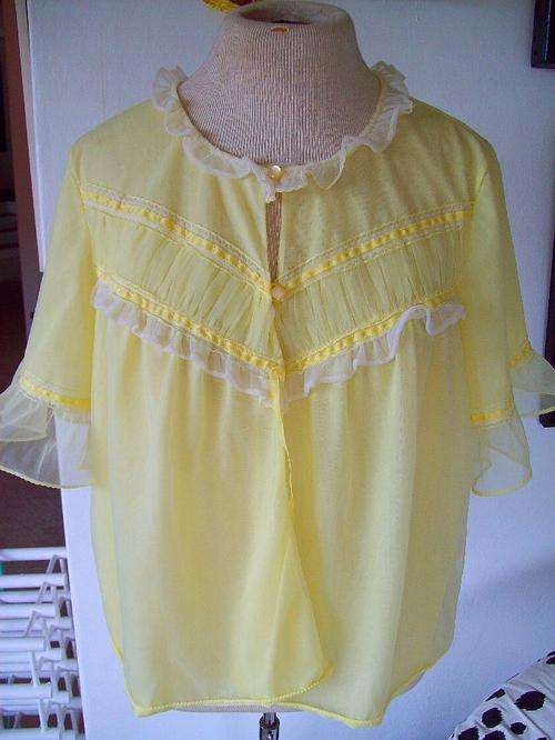 GORGEOUS 1950 CHIFFON SUNFLOWER YELLOW CAMISOLE WITH WHITE LACE