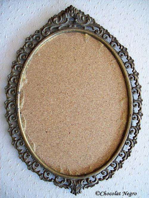BEAUTIFUL ANTIQUE BRASS PICTURE OR PHOTO FRAME FROM ITALY WITH ART NOUVEAU PATTERN
