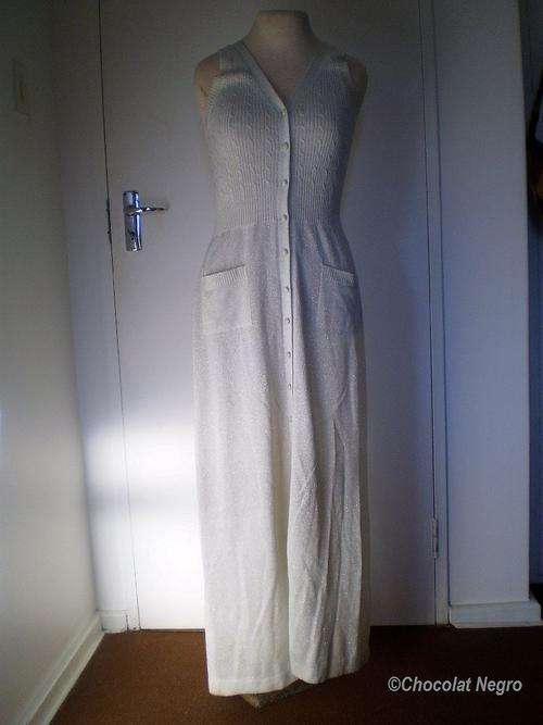EXQUISITE VINTAGE 1970 LONG DESIGNER WHITE AND SILVER KNIT DRESS,  BY GIANNI FERRE,SIZE 10