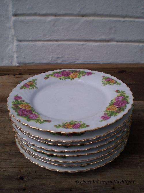 SET OF 8 REGENT CHINA DESERT OR CAKE PLATES "  ENGLISH ROSE " WITH YELLOW AND PINK ROSES  MOTIF