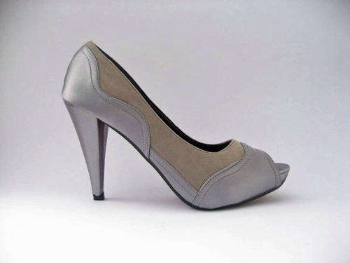 VIVARA Footwear Courtney Grey Platform Heels