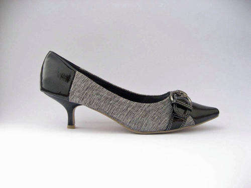 VIVARA Footwear Calista Kitten Heels