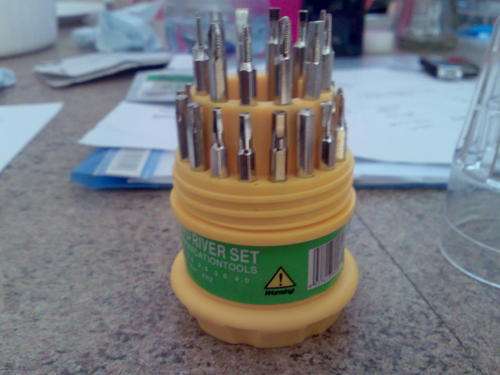 31 in 1 Electro Screw Driver Set - For all Mobile / Cell phones / palm tops / watches / pc hardware