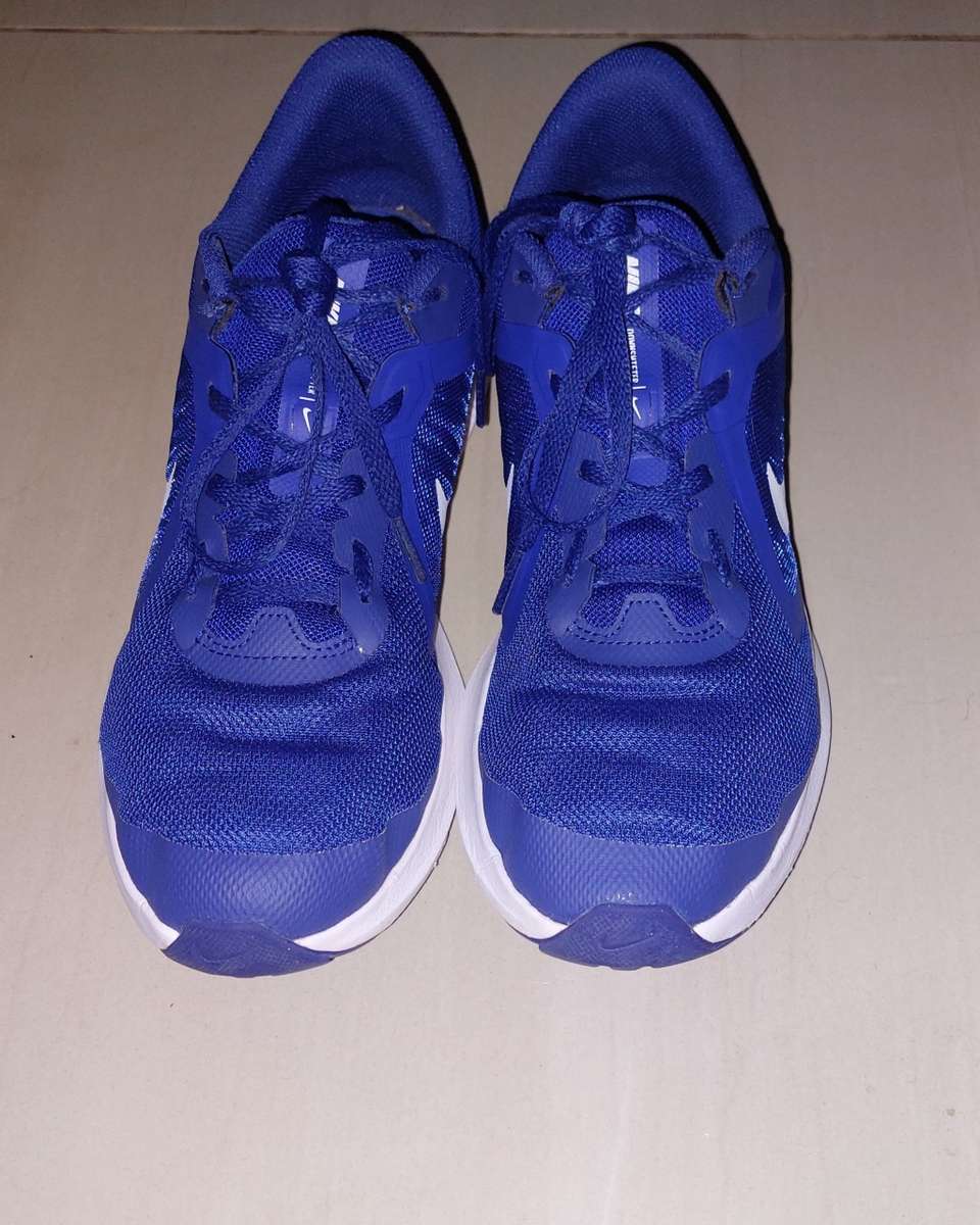 Nike Downshifter 10`s Running Shoes Size 7