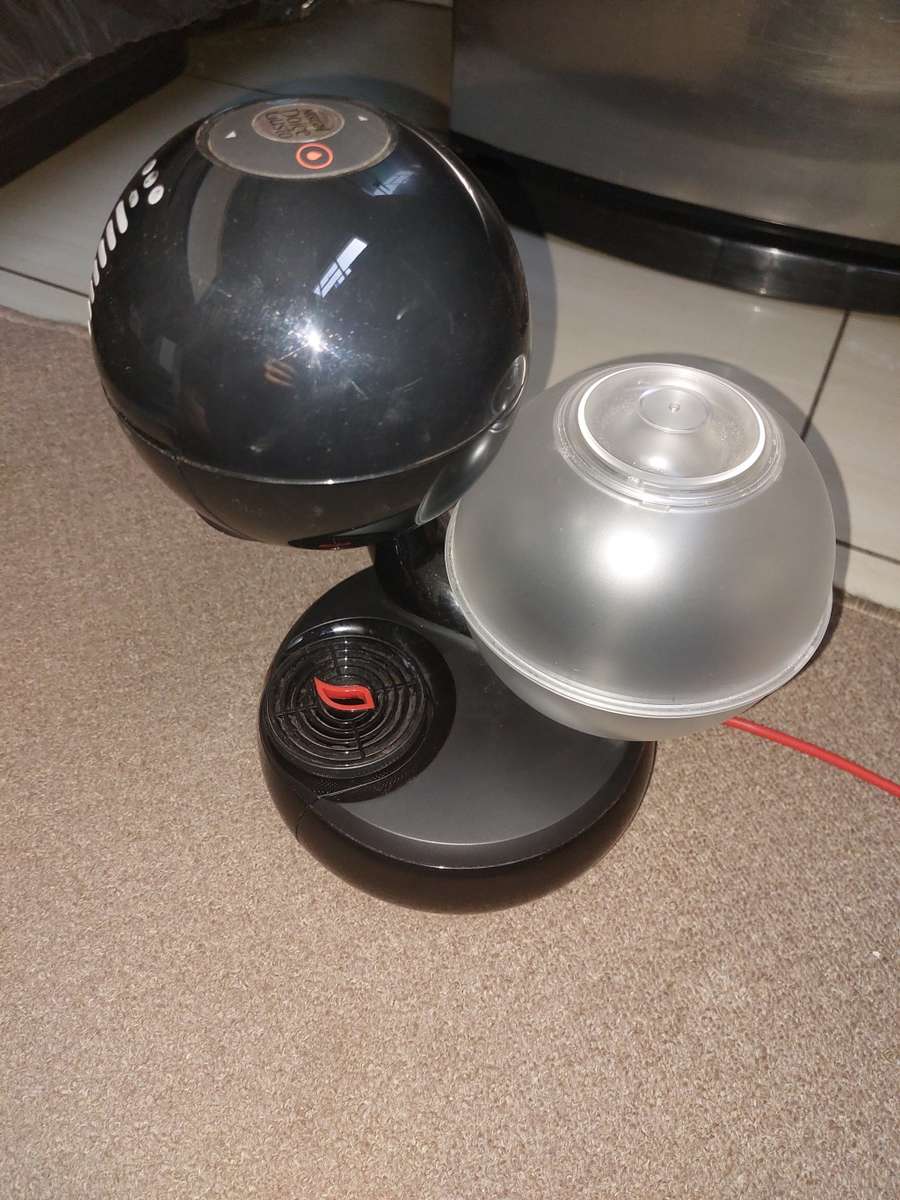 Nescafe Dolce Gusto - Esperta Automatic Coffee Machine