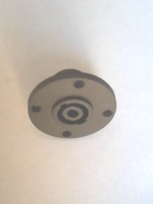 SPEAKON FEMALE PANEL MOUNT ROUND