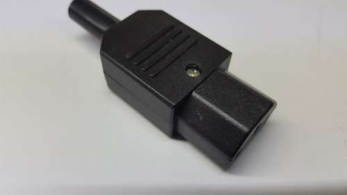 IEC FEMALE PLUG