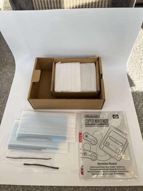 SNES Classic Edition (Mint Condition)