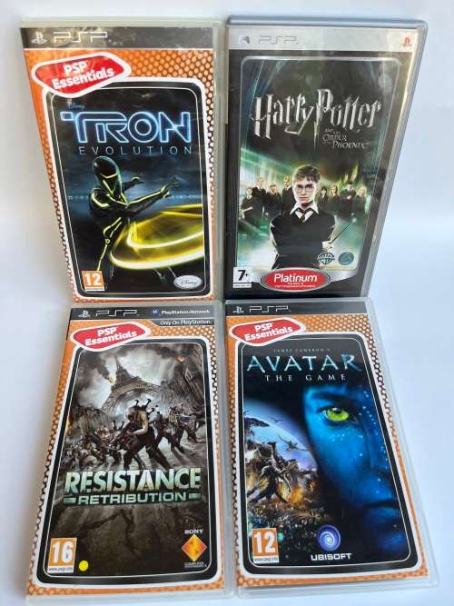 PSP-3004 CIB (Mint Condition) and Games