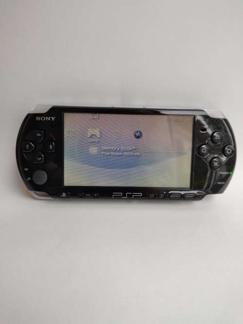 PSP-3004 CIB (Mint Condition) and Games