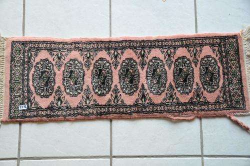 AMAZING SMALL  VINTAGE PERSIAN HANDMADE CARPET