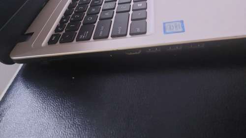 Bargain Asus vivobook 15 x540u i5 8th gen