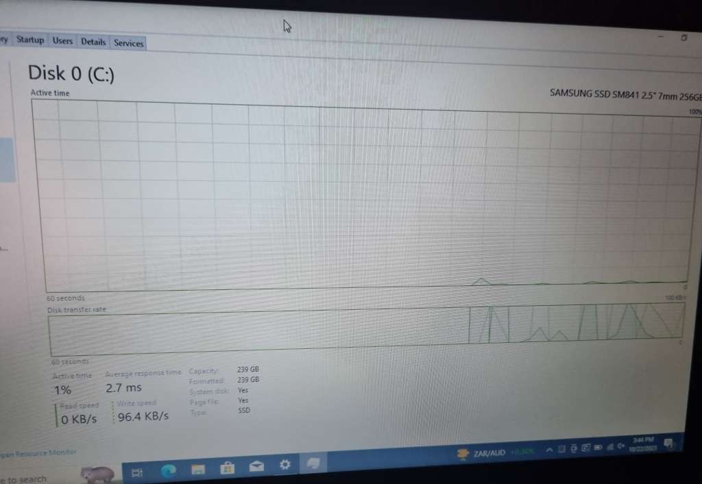 **EXCELLENT**LENOVO T580**8th GEN i5**12GB DDR4**256 SSD**