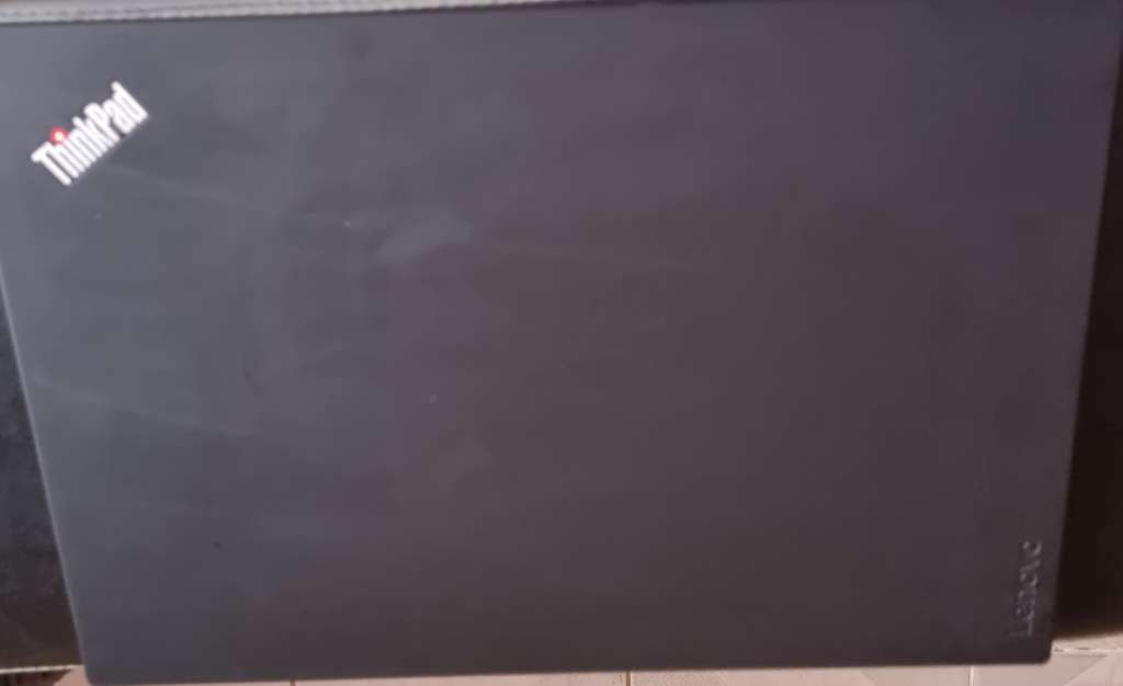 **EXCELLENT**LENOVO T580**8th GEN i5**12GB DDR4**256 SSD**