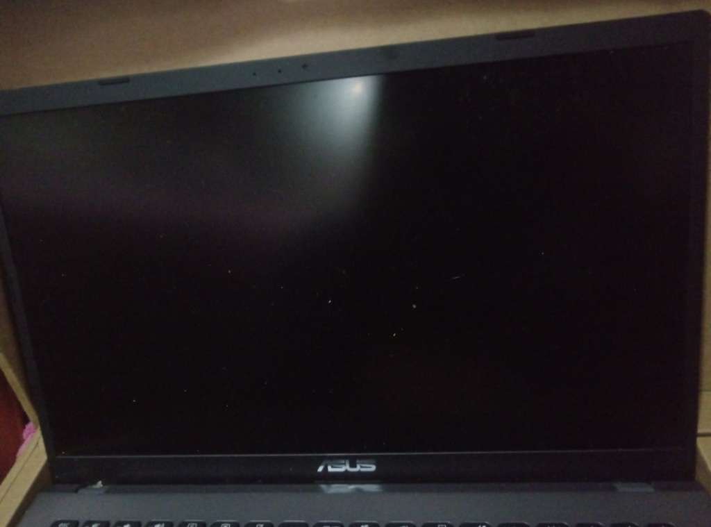 Selling as non-functional*** ASUS X509JA Intel Core i5 10th Gen laptop ***Selling as non-function