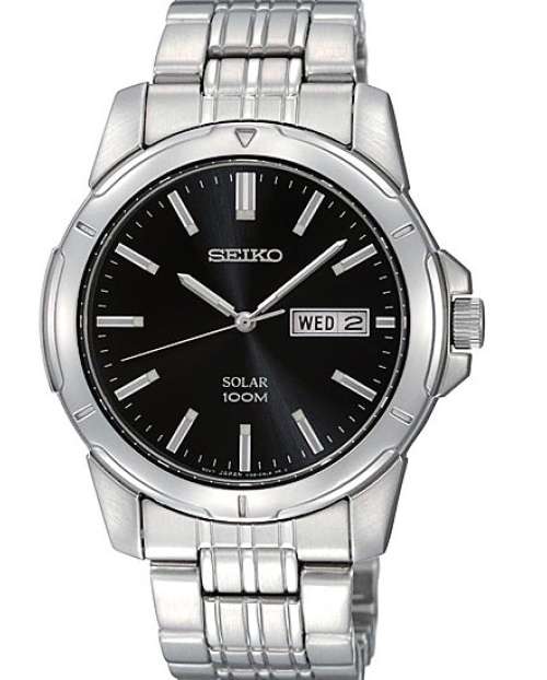 SEIKO Solar Black Sunray Dial Day/Date Gents Dress Watch(STUNNING WATCH-BETTER PRICE!!)