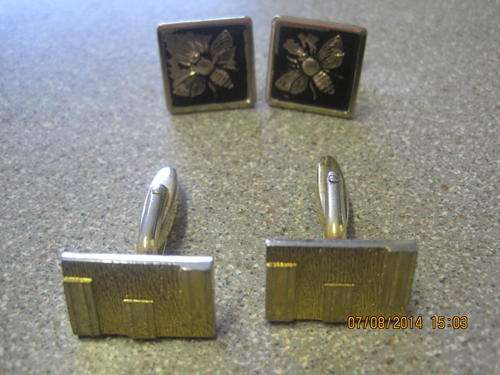 **VINTAGE CUFFLINKS***2 PAIRS***
