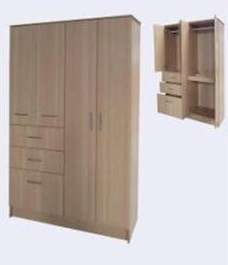 Wardrobe: 4 door / 3 drawer wardrobe
