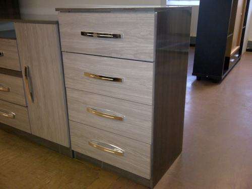 Chest of drawers