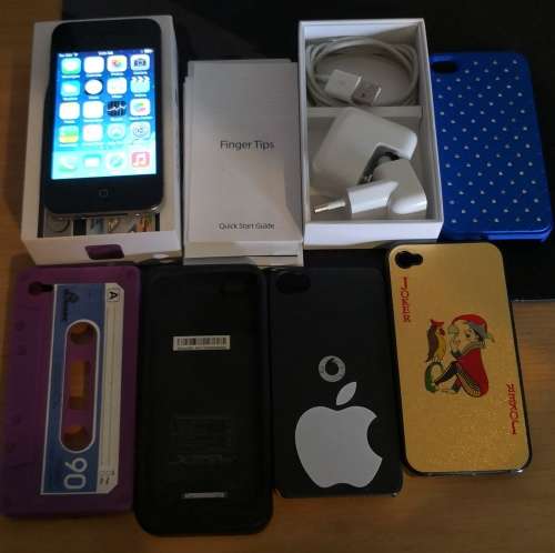 Apple Iphone 4S Lots of extra`s