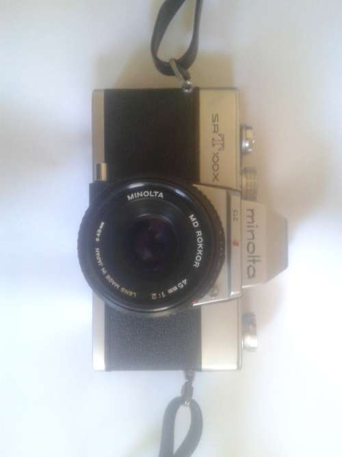 Minolta srt100x with case with extra lenses