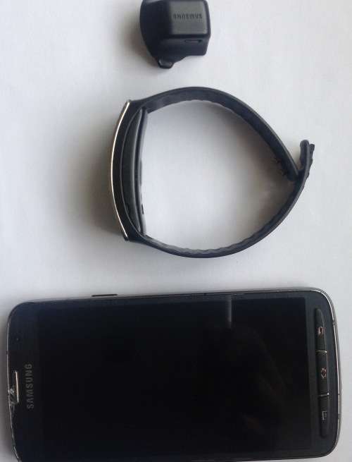 Samsung Galaxy S4 Active 16GB - Screen not responding - Great for Spares!