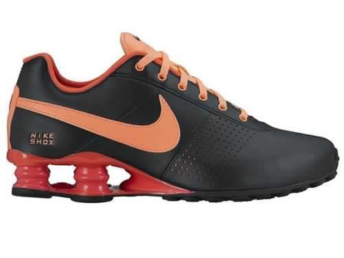 AUTHENTIC LADIES NIKE SHOX DELIVER SIZE 6.5 (SA)