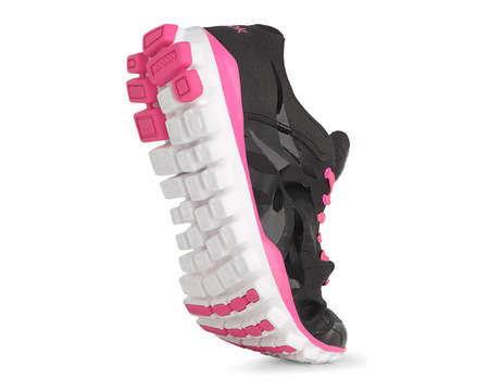 LADIES AUTHENTIC REEBOK REAL FLEX FUSION TR (SIZE 5 S.A)