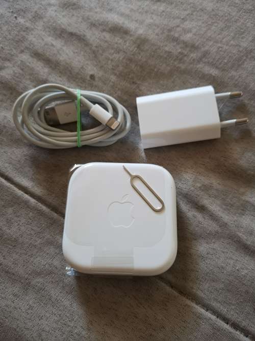 IPhone 6 32Gb Grey - unwanted gift, as new but box opened