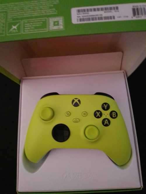 Xbox Electric Volt Controller