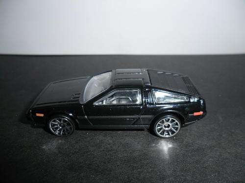 Hot Wheels  DMC DeLorean  - see photos for condition - No Box