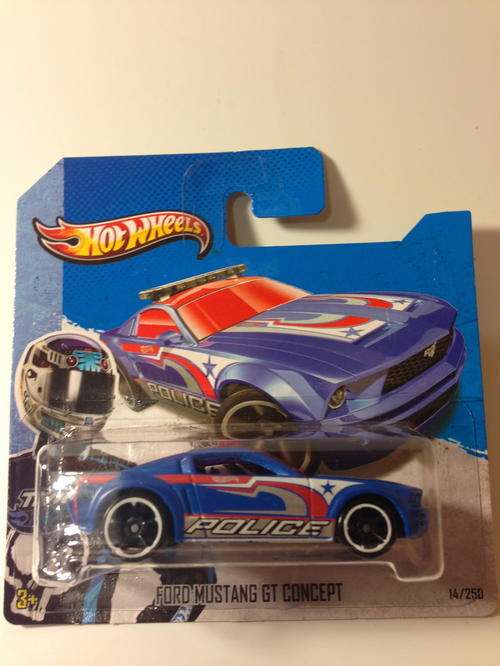 Hot Wheels Ford Mustang GT Concept  2013 Hot Wheels HW City Rescue Treasure Hunt (mint on card )