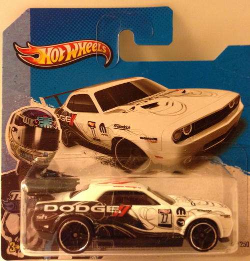 Hot Wheels - Dodge Challenger Drift - 2013 HW City Nightburnerz Treasure Hunt