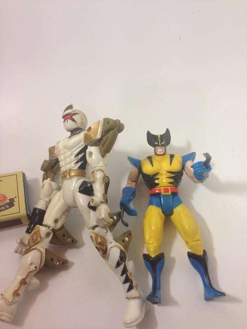 Two figures - Loose -  See photos for detail