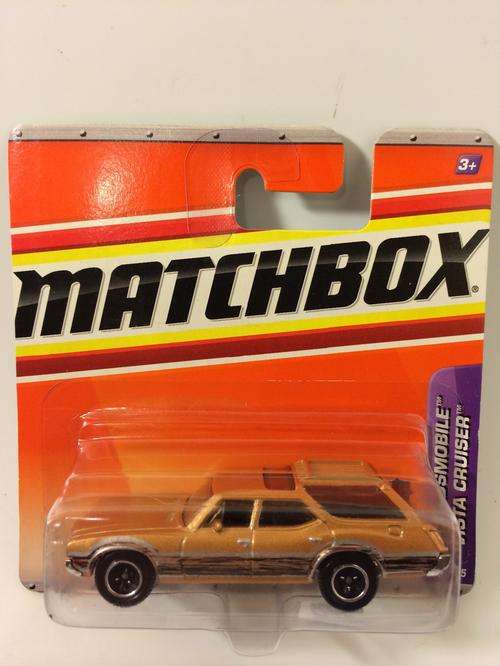 Matchbox - Oldsmobile Vista Cruiser - On short card