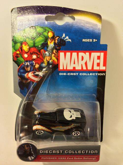 Maisto Marvel - 1932 Ford Sedan Delivery - On Long card