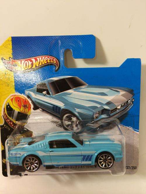 Hot Wheels 65 Mustang 2+2 Fastback  2013 Hot Wheels HW Showroom Muscle Mania - Mint on Short Card