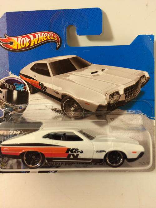 Hot Wheels 72 Ford Gran Torino Sport 2013 Hot Wheels HW Showroom Performance  - Mint on Short Card
