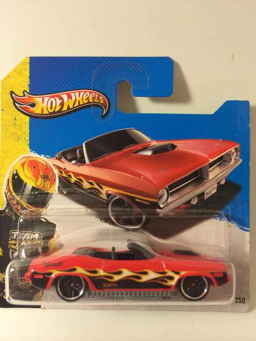 Hot Wheels 70 Plymouth Barracuda - 2013 Hot Wheels HW Showroom