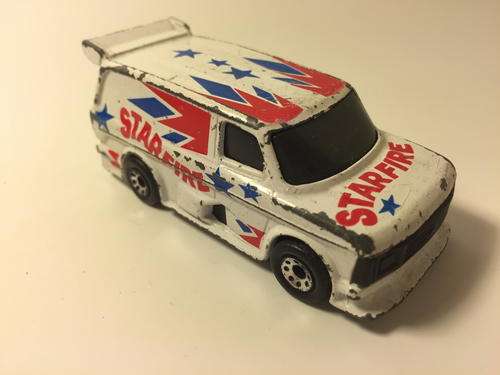 Matchbox  - Ford Supervan  - White  - Loose