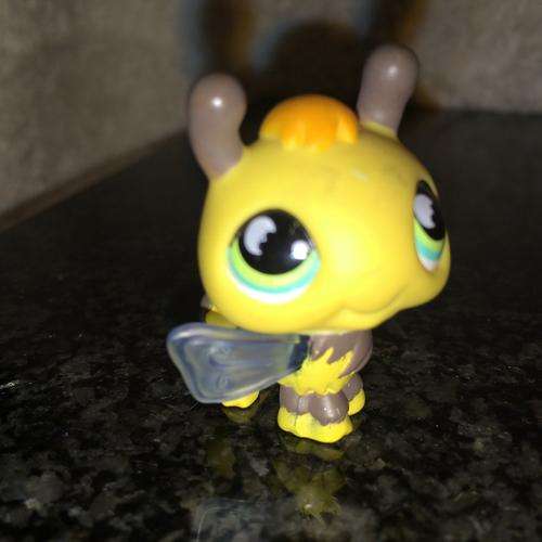 Littlest Pet Shop Figure