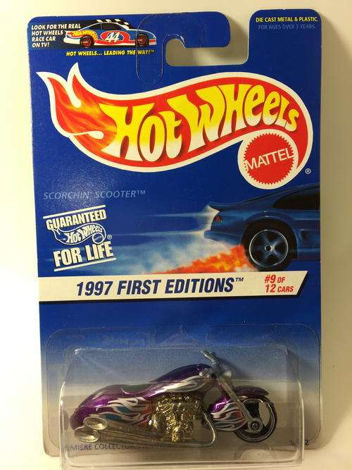 Hot Wheels - Scorchin Scooter - 1997 First Editions #9  - Purple - Long Card