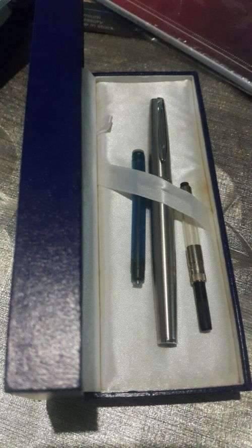 Waterman Hemisphere Stainless Steel Chrome Trim Fountain Pen in box