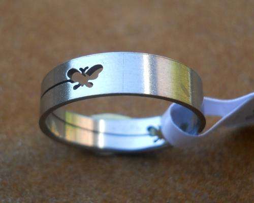 LADIES BUTTERFLY STAINLESS STEEL RING 19mm