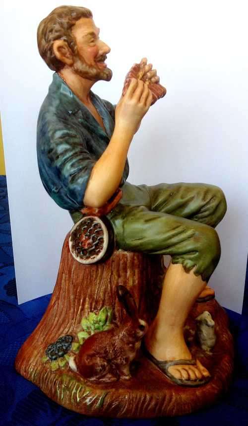 ROYAL DOULTON FIGURINE DREAMWEAVER HN 2283 MINT, SEE PICTURES.