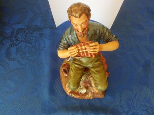 ROYAL DOULTON FIGURINE DREAMWEAVER HN 2283 MINT, SEE PICTURES.