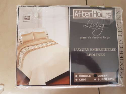 After Hours Luxury Duvet Cover Queen