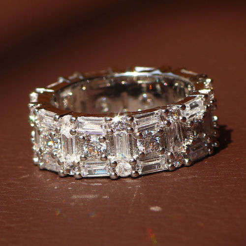 *****ELEGANT***** WHITE SAPPHIRE WOMAN 925 (STAMPED) SILVER RING SIZE 8 (SA Q)